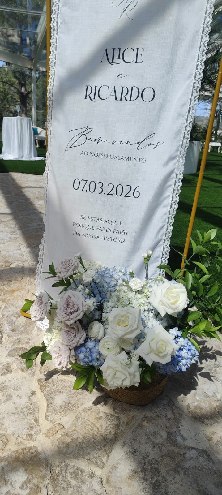 Decoração floral de casamento — bouquet e arranjos